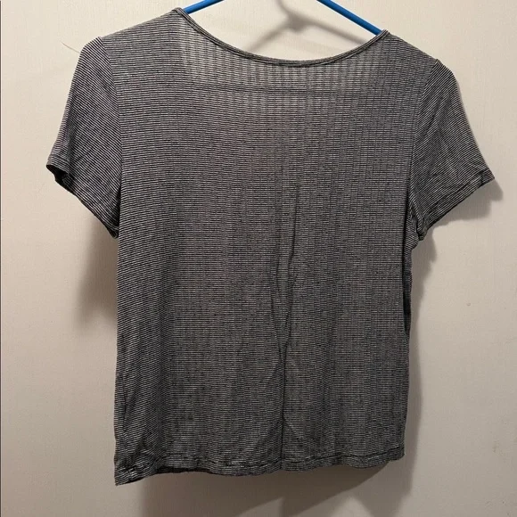 Women’s American Eagle Tee - Picture 2 of 3